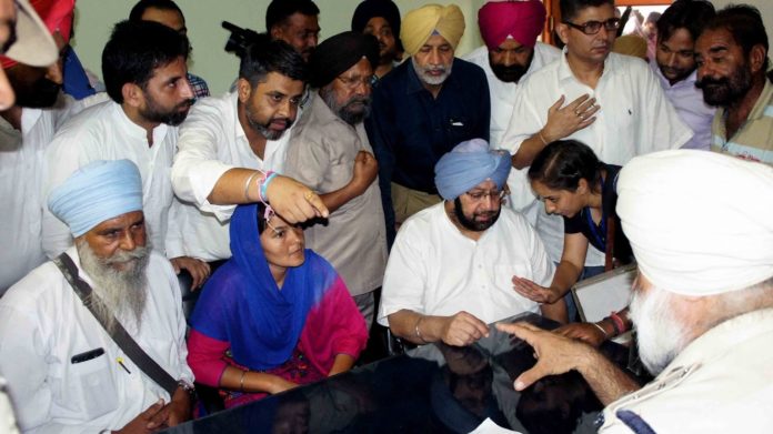 Congress Playing Card Of Outsider vs Insider Against AAP In Punjab Elections 2017